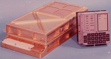 Figura 2 – o Apollo Guidance Computer – Fonte M.I.T.