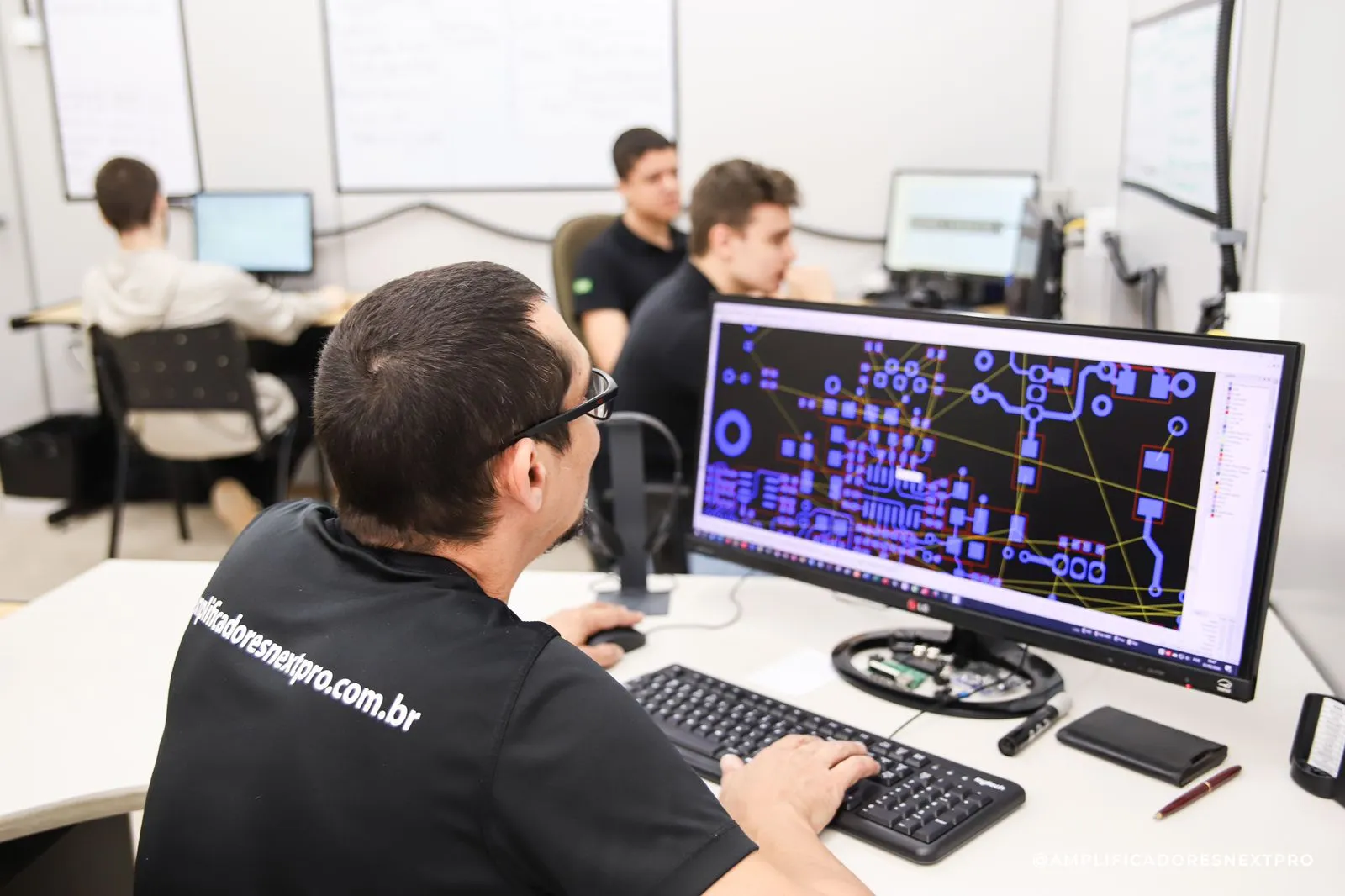 Placa de circuito impresso Next Pro sem componentes, recém-saída da fabricação